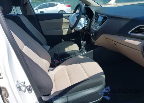 2022 Hyundai Accent Sel z USA, uszkodzony, nr VIN 3KPC24A66NE173196